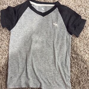 Abercrombie & Fitch Gray and Black Short Sleeve Tee